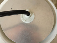 画像をギャラリービューアに読み込む, Arne Jacobsen “AJ” pendant light