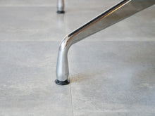 画像をギャラリービューアに読み込む, Charles Eames Ray Eames CTM Vitraチャールズイームズ レイイームズ アルミニウム 丸テーブルの脚先