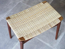 画像をギャラリービューアに読み込む, Ølholm Møbelfabrik stool 北欧デザインの籐のスツールの座面