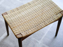 画像をギャラリービューアに読み込む, Ølholm Møbelfabrik stool 北欧デザインの籐のスツールの座面