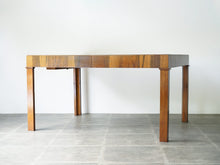 画像をギャラリービューアに読み込む, ヨルゲン・クリステンセンのダイニングテーブル