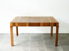 画像をギャラリービューアに読み込む, ヨルゲン・クリステンセンのダイニングテーブル
