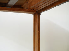 画像をギャラリービューアに読み込む, ヨルゲン・クリステンセンのダイニングテーブルの脚内側 凹みあり