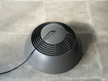 画像をギャラリービューアに読み込む, Arne Jacobsen “AJ” pendant light