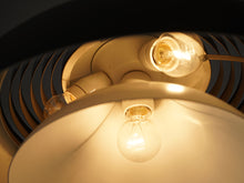 画像をギャラリービューアに読み込む, Arne Jacobsen “AJ” pendant light