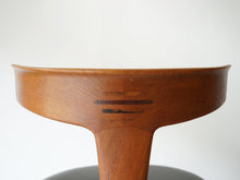 画像をギャラリービューアに読み込む, Erik Andersen Palle Pedersen Chair with rosewood inlays エリック・アンダーセンパレ・ペダーセン ローズウッドの嵌め込みのある背もたれの椅子 ダイニングチェア北欧ヴィンテージ 椅子の背もたれ背面 ローズウッドの繋ぎ目