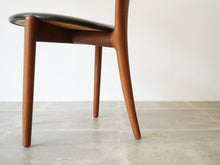 画像をギャラリービューアに読み込む, Erik Andersen Palle Pedersen Chair with rosewood inlays エリック・アンダーセンパレ・ペダーセン ローズウッドの嵌め込みのある背もたれの椅子 ダイニングチェア北欧ヴィンテージ 椅子の背もたれの曲線