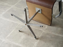 画像をギャラリービューアに読み込む, アルネヤコブセンのオクスフォードチェア アームチェア オフィスチェア 椅子 Arne Jacobsen Oxford Chair ヤコブセンの椅子の裏面