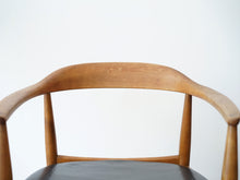 画像をギャラリービューアに読み込む, アルネ・ウォール・イヴァーセンのアームチェア Arne Wahl Iversen Armchair 北欧デザインのヴィンテージチェアの背もたれ