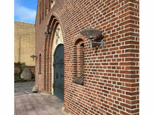 画像をギャラリービューアに読み込む, ブラケットライト 北欧デザインのウォールランプ Henning Larsen アンティーク風な壁の照明 屋外に設置したイメージ