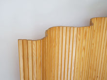 画像をギャラリービューアに読み込む, Alvar Aalto Screen100 Room divider アルヴァアアルト アアルトスクリーン アールト パーテーション パイン材の細長い板を連結して自在に動かす