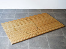 画像をギャラリービューアに読み込む, オランダ モダンデザイン デザイナーズチェア Robert van Embricqs Rising Chair ライジングチェアを畳んで一枚の板にした様子