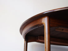 画像をギャラリービューアに読み込む, イブ・コフォード・ラーセンのダイニングテーブル 高級材木ローズウッド Ib Kofod-Larsen Oval Table of rosewood 北欧デザインのテーブル 曲線