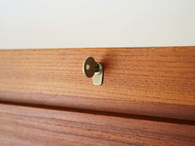 画像をギャラリービューアに読み込む, ハンスJウェグナー キャビネット 本棚 Hans J. Wegner キャビネットの鍵