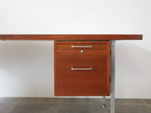 画像をギャラリービューアに読み込む, Hans J Wegner Johannes Hansen ハンスjウェグナーのデスク 右側の引き出し