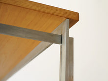 画像をギャラリービューアに読み込む, ポール・ケアホルム PK51テーブル デスク EKC製 Poul Kjærholm PK51 table desk ケアホルムのワークテーブルのスチール裏側から
