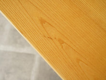 画像をギャラリービューアに読み込む, ポール・ケアホルム PK51テーブル デスク EKC製 Poul Kjærholm PK51 table desk ケアホルムのワークテーブルの天板に傷