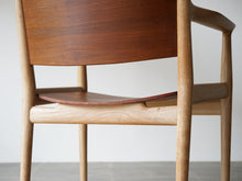 画像をギャラリービューアに読み込む, ハンスJウェグナー JH513 チーク オーク Hans J Wegner Chair Johannes Hansen ハンスウェグナーのアームチェアJH513の背面