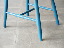 画像をギャラリービューアに読み込む, ボーエ・モーエンセン 青い椅子 北欧ビンテージ ダイニングチェア Børge Mogensen Blue chair モーエンセンの椅子の脚先