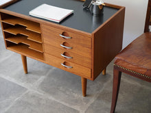 画像をギャラリービューアに読み込む, ハンスJウェグナー JH585 電話台 サイドテーブル Hans J Wegner チェスト