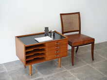 画像をギャラリービューアに読み込む, ハンスJウェグナー JH585 電話台 サイドテーブル Hans J Wegner チェストと椅子