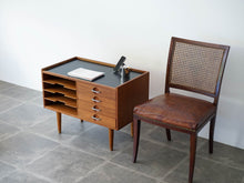 画像をギャラリービューアに読み込む, ハンスJウェグナー JH585 電話台 サイドテーブル Hans J Wegner チェストと椅子