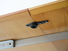 画像をギャラリービューアに読み込む, ナナディッツェル ダイニングテーブル トバゴ Nanna Ditzel Tobago Model8311 延長式テーブル テーブルの裏面 延長板を固定するパーツ
