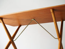 画像をギャラリービューアに読み込む, ハンスJウェグナーのX-ledテーブルAT308 Hans J. Wegner AT308 Table テーブル裏面と真鍮の補助具