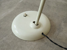 画像をギャラリービューアに読み込む, クリスチャンデルのスタンドライト モデル6551 白のランプ カイザーイデル 初期モデル Christian Dell Model 6551 Kaiser Idell スタンド