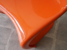 画像をギャラリービューアに読み込む, パントンチェア ハーマンミラー製ビンテージ オレンジ Verner Panton Panton Chair ヴェルナー・パントンの名作チェア オレンジカラー 椅子に汚れあり