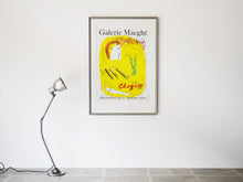 画像をギャラリービューアに読み込む, Marc Chagall The Yellow Background Lithographic poster Mourlot マルクシャガール 黄色の背景 ムルロ工房 マーグ画廊 ヴィンテージポスター シャガール リトグラフ ポスターとスタンドライト