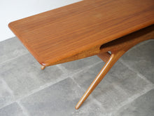 画像をギャラリービューアに読み込む, ヨハネス・アンダーセン スマイルテーブル ローテーブル北欧デザイン Johannes Andersen Model 206A テーブルの天板