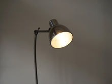 画像をギャラリービューアに読み込む, ヴィンテージライト 大きなテーブルライトの点灯イメージ