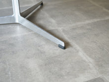 画像をギャラリービューアに読み込む, Arne Jacobsen Fritz Hansen アルネ ヤコブセン フリッツ ハンセン ローズウッド 1960年代 コーヒーテーブルの脚