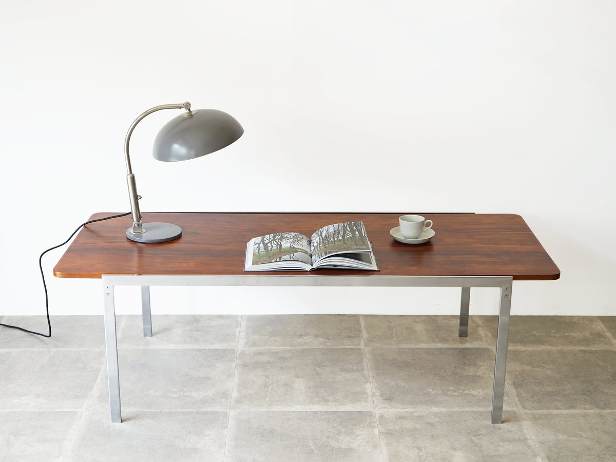 Arne Jacobsen（アルネ・ヤコブセン）ローズウッドのコーヒーテーブル
