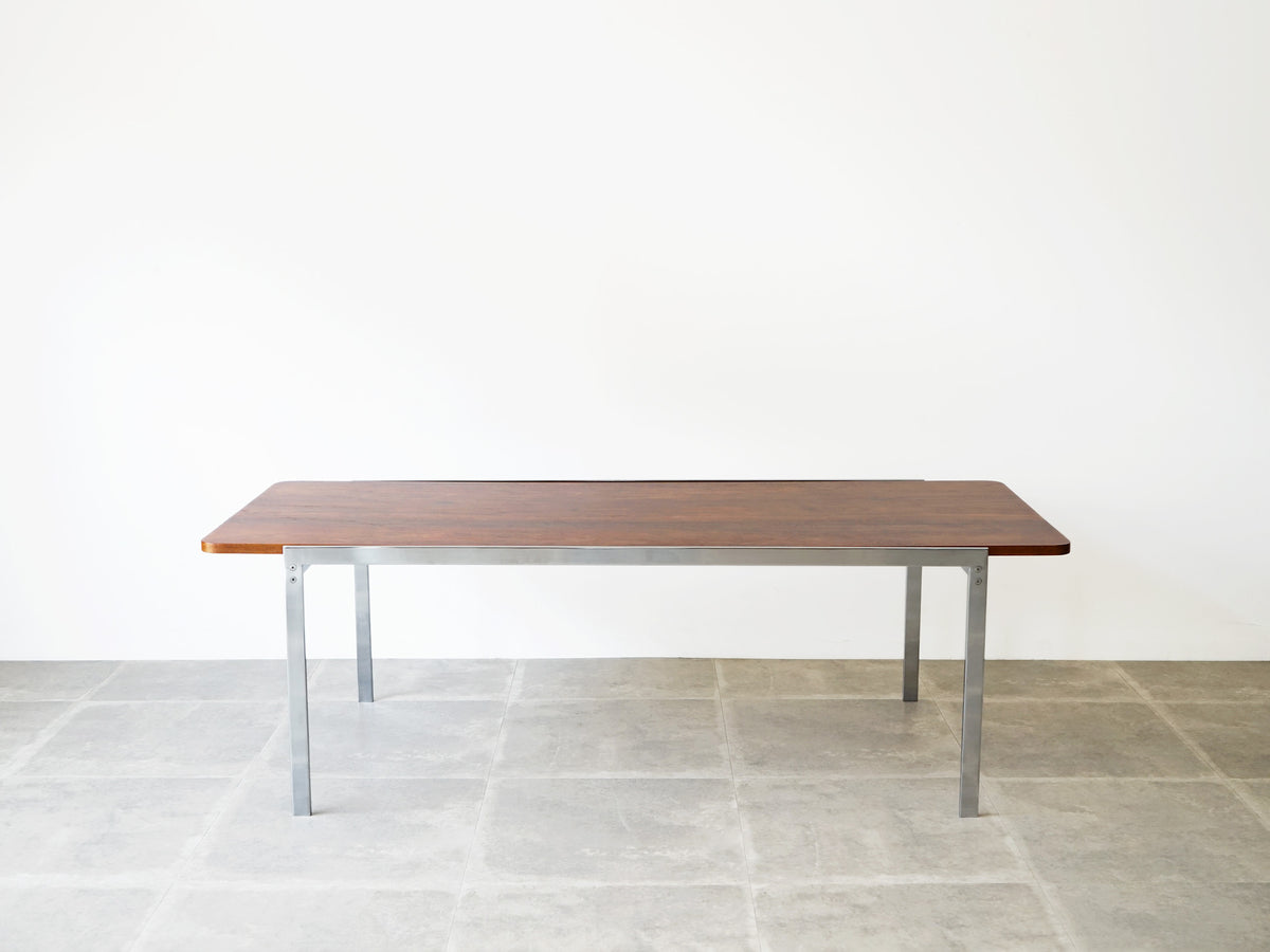 Arne Jacobsen（アルネ・ヤコブセン）ローズウッドのコーヒーテーブル