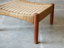 画像をギャラリービューアに読み込む, Mogens Kold Stool with papercord モーエンス・コード ペーパーコードの小さなスツール オットマン 北欧インテリア 小さい椅子 脚はチーク材