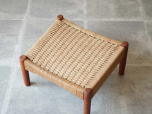 画像をギャラリービューアに読み込む, Mogens Kold Stool with papercord モーエンス・コード ペーパーコードの小さなスツール オットマン チーク 北欧インテリア 小さい椅子