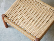 画像をギャラリービューアに読み込む, Mogens Kold Stool with papercord モーエンス・コード ペーパーコードの小さなスツール オットマン チーク 北欧インテリア 小さい椅子 座面