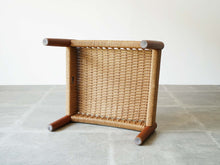 画像をギャラリービューアに読み込む, Mogens Kold Stool with papercord モーエンス・コード ペーパーコードの小さなスツール オットマン 北欧インテリア 小さい椅子 裏面