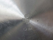 画像をギャラリービューアに読み込む, Erik Magnussen Tea set ROYAL SELANGOR エリック・マグヌッセン ティーセット ピューター ロイヤルセランゴール ポットの裏面に刻印