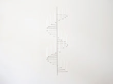 画像をギャラリービューアに読み込む, ポールケアホルム キャンドル立て シャンデリア モダン Poul Kjærholm PK101 Candlestick ケアホルムのキャンドルホルダーPK101にキャンドルをセットした様子