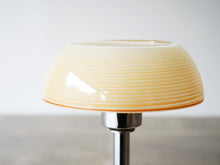 画像をギャラリービューアに読み込む, デンマークデザインのテーブルランプ 黄色いランプ 卓上照明 北欧 Danish design table lamp with yellow glass shade 北欧デザインのランプ 美しいガラス