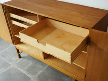 画像をギャラリービューアに読み込む, Børge Mogensen Cabinet 232 with two doors CMMadsen ボーエモーエンセン 扉付きのキャビネット 真鍮製の取手 戸棚ヴィンテージ 棚の引き出し