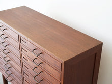 画像をギャラリービューアに読み込む, ヴィルヘルム・ラウリッツェン チェスト 引き出し 収納 アンティーク レトロ 北欧ビンテージ Vilhelm Lauritzen Chest デンマークデザインのチェストの天面