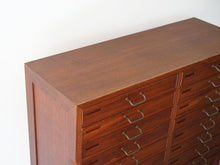 画像をギャラリービューアに読み込む, ヴィルヘルム・ラウリッツェン チェスト 引き出し 収納 アンティーク レトロ 北欧ビンテージ Vilhelm Lauritzen Chest デンマークデザインのチェストの天面