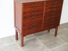 画像をギャラリービューアに読み込む, ヴィルヘルム・ラウリッツェン チェスト 引き出し 収納 アンティーク レトロ 北欧ビンテージ Vilhelm Lauritzen Chest デンマークデザインのチェストの下部