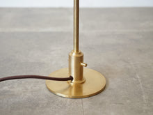 画像をギャラリービューアに読み込む, Poul Henningsen PH2/1 Table lamp 2020 Limited edition ポールヘニングセン PHランプ アンバー 琥珀色 限定色 テーブルランプ北欧 ルイスポールセン 本体にスイッチがついている
