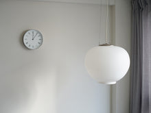 画像をギャラリービューアに読み込む, Arne Jacobsen Flemming Lassen アルネヤコブセン フレミングラーセンSøllerød ソレロッド ペンダントライト Louis Poulsen ルイスポールセンのオパールガラスのランプ