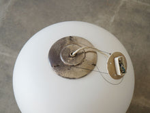 画像をギャラリービューアに読み込む, Arne Jacobsen Flemming Lassen アルネヤコブセン フレミングラーセンSøllerød ソレロッド ペンダントライト Louis Poulsen ルイスポールセンのオパールガラスのランプ トップ部分